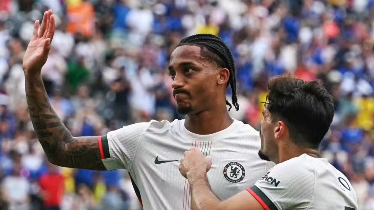 FLUMINENSE x CHELSEA — O DIA EM QUE O FLU LOTOU UM ESTÁDIO PRA VER O EX FAZER DOIS GOLS